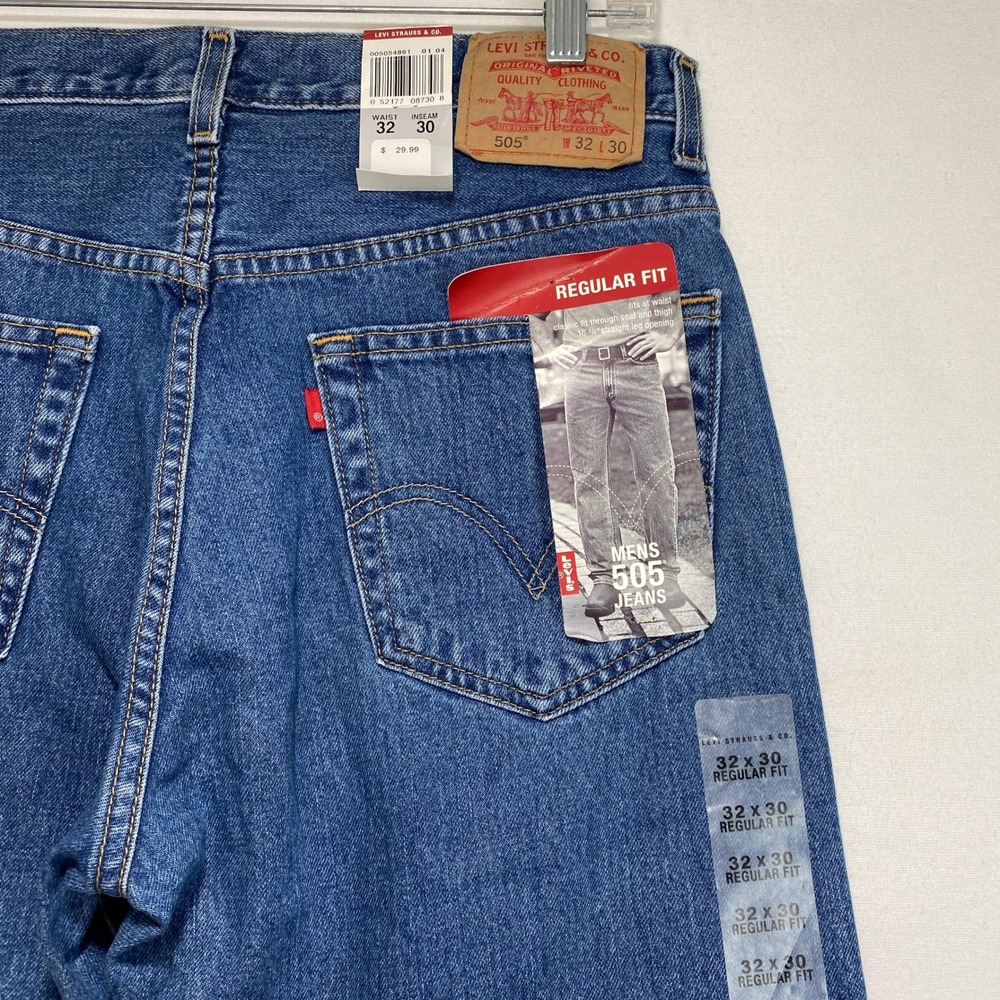 NWT Levi's 505 Regular Fit Mens 32x30 Blue Cotton Straight Leg Denim Jeans